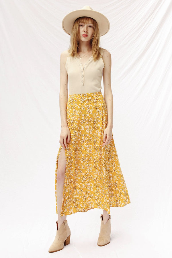 Maxi skirt with slit detail - Miss Sparkling