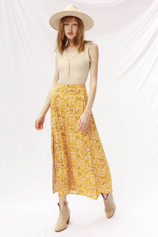 Maxi skirt with slit detail - Miss Sparkling