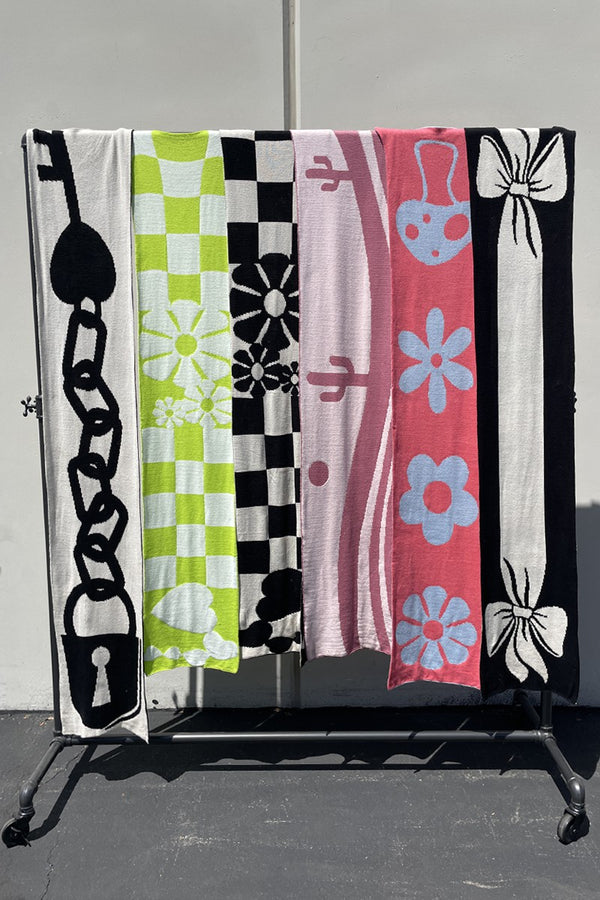 Novelty scarf - Miss Sparkling