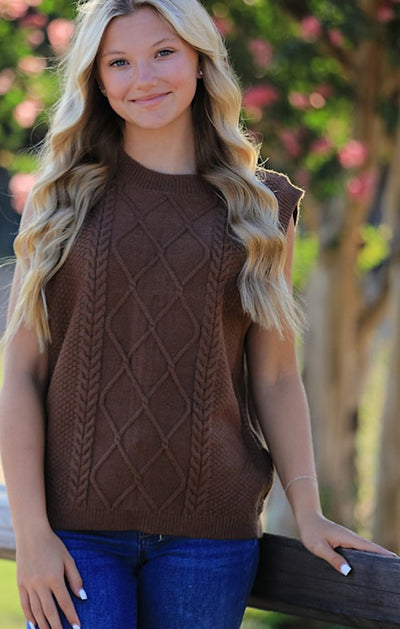 Cable Knit Slit Sweater Vest