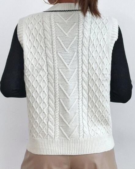 Cropped knit sweater vest