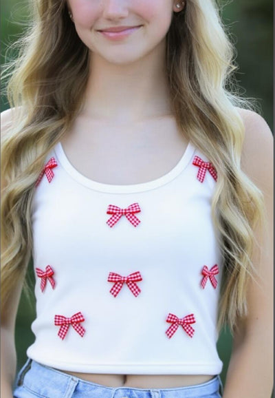 Cropped bow tank