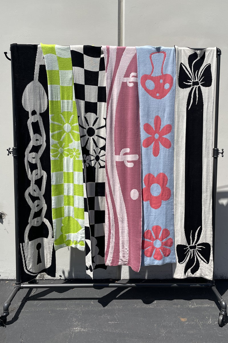 Novelty scarf - Miss Sparkling