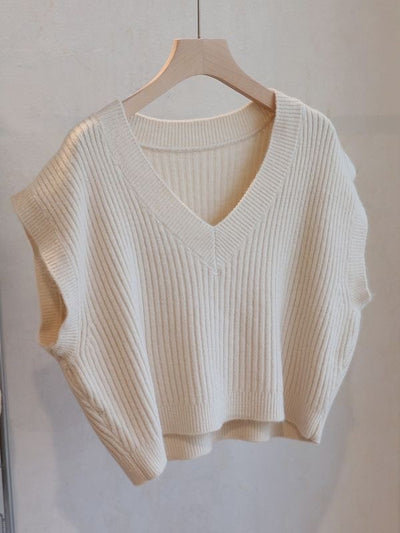 Cropped sleeveless ribbed vest