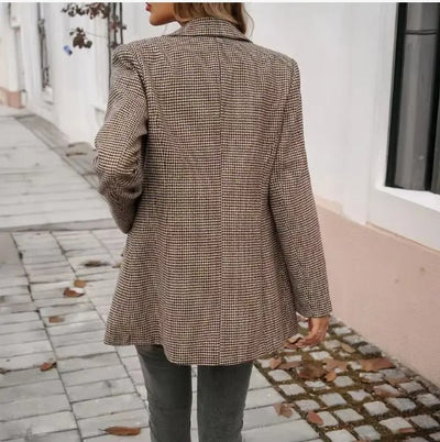 Lapel Buttoned Blazer